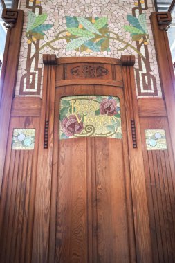 Valencia, İspanya... 8 Ocak 2026 'da Valencia' nın merkezinde modern tarzda Norte Tren İstasyonu 'nun güzel mozaikleri.