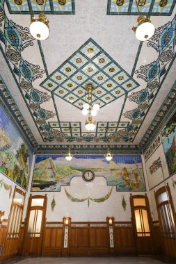 Valencia, İspanya... 8 Ocak 2026 'da Valencia' nın merkezinde modern tarzda Norte Tren İstasyonu 'nun güzel mozaikleri.