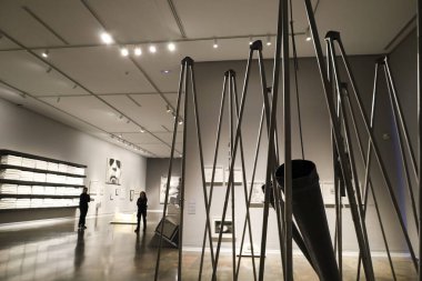 Valencia, İspanya - 8 Ocak 2026 Valencia şehrindeki The Institut Valencia d 'Art Modern Binası' nda sergi