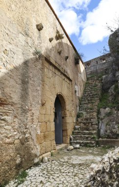 Sierra del Castell Hill 'deki Jativa Kalesi' nde Reina Maria şapeli. Valencia, İspanya