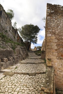 Sierra del Castell Hill 'deki Jativa Kalesi. Valencia, İspanya