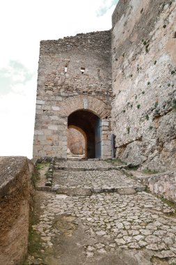 Puerta de Santa Maria kapısı Xativa Kalesi, Valencia, İspanya
