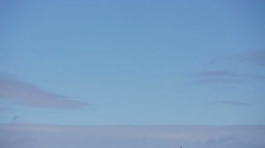 Kış snowkiting sahada.