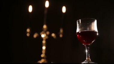 Şarapla Romantik Akşam.