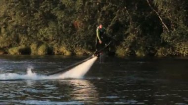 Yönetim Kurulu rider getirin. Sinek kurulu binici.