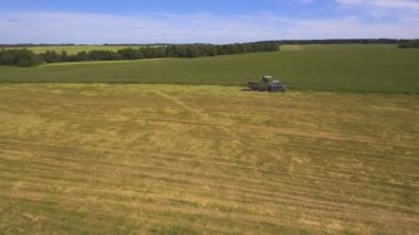 Havadan görünümü. Hasat kesme alanı birleştirmek