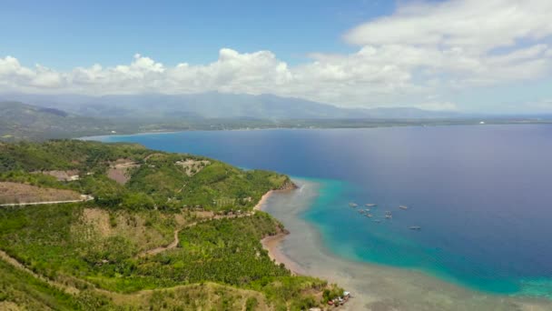 Isole tropicali e mare blu. Filippine, Mindanao. — Video Stock