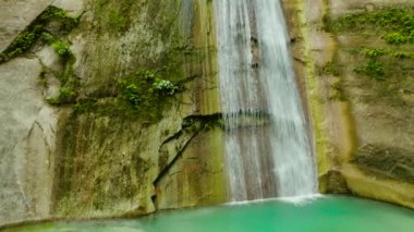 Güzel tropik şelale Filipinleri, Cebu