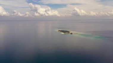 Küçük Liguid Adası, Filipinler, Mindanao.