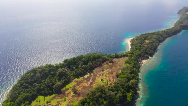 Big Liguid Island, Filipijnen, Mindanao. — Stockvideo