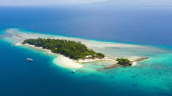 Little Liguid Island, Philippines, Mindanao. — Stock Photo, Image