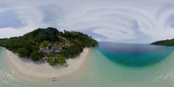 Isla tropical de Samal con playa. Filipinas, Mindanao. Vídeo 360VR. — Vídeos de Stock