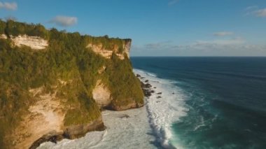 Bali adasındaki Rocky sahili. Hava görünümü.