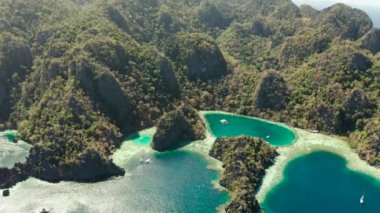 Tropikal ada Busuanga, Palawan, Filipinler.