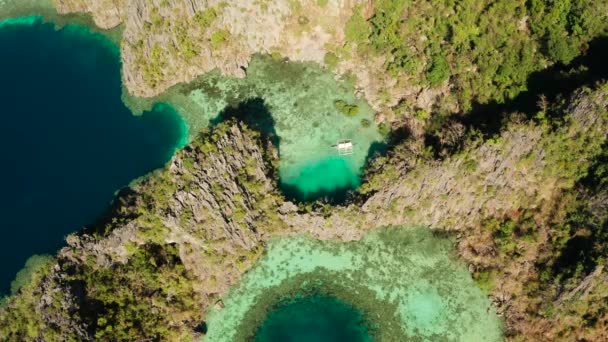 Paesaggio marino con lagune e acqua turchese — Video Stock