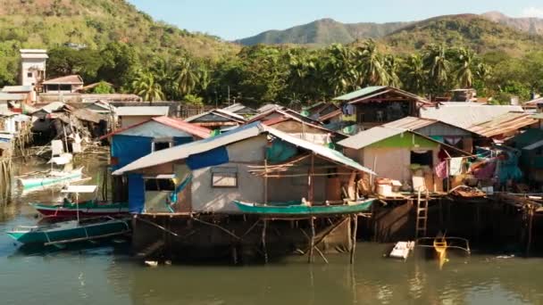 Casas de pescadores en el agua, Filipinas, Palawan — Vídeos de Stock