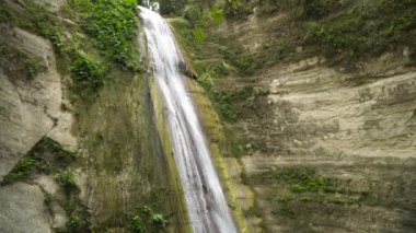 Güzel tropik şelale Filipinleri, Cebu
