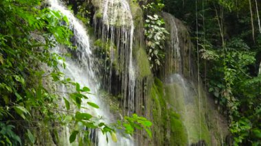 Güzel tropik şelale Filipinleri, Cebu
