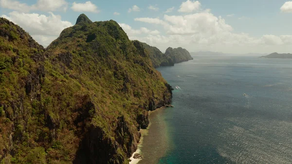 Meereslandschaft mit tropischen Inseln El Nido, Palawan, Philippinen — Stockfoto