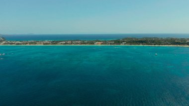 Beyaz kumlu plajlı Boracay Adası, Filipinler
