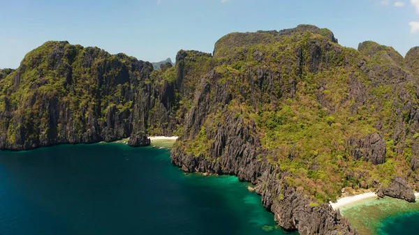 热带海水泻湖和海滩，菲律宾，El Nido. — 图库照片