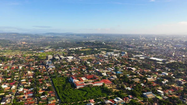 Luchtfoto van de stad Davao. — Stockfoto