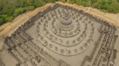Borobudur Budist Tapınağı