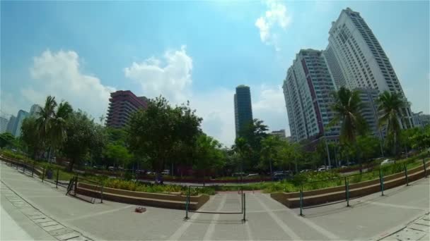 Manila, gökdelenleri olan Filipinlerin başkenti.. — Stok video