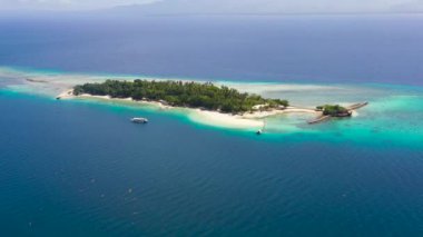 Küçük Liguid Adası, Filipinler, Mindanao.