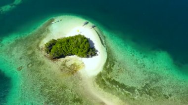 Britanya Adaları Grubu. Surigao Del Sur, Mindanao, Filipinler.