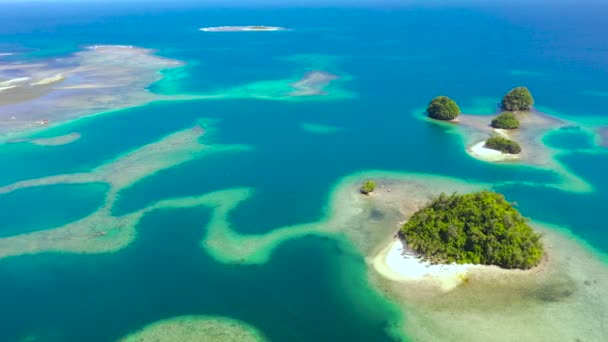 不列颠尼亚群岛集团。Surigao Del Sur, Mindanao,菲律宾. — 图库视频影像