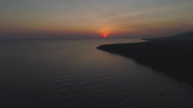 Denizin Üzerinde Gün Doğumu