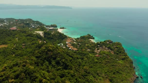 Тропический остров с песчаным пляжем, Боракай, Филиппины — стоковое видео