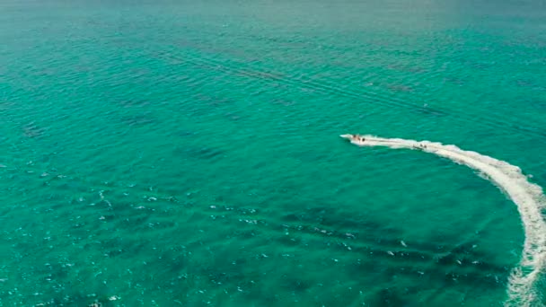 Atração marítima no resort de praia.Ilha de Boracay Filipinas. — Vídeo de Stock