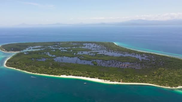 Grande île de Santa Cruz. Philippines, Zamboanga. — Video