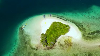 Britanya Adaları Grubu. Surigao Del Sur, Mindanao, Filipinler.