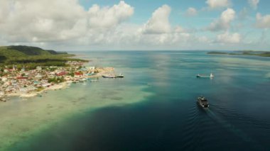 Dapa Feribot Terminali. Siargao, Filipinler.