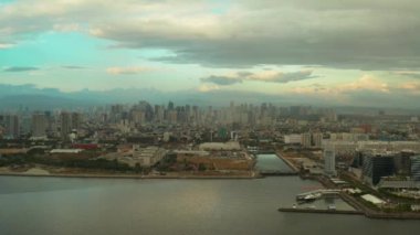 Manila şehri, Filipinlerin başkenti..