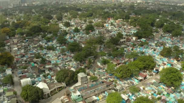 Vista aérea del cementerio de Manila Norte. — Vídeos de Stock