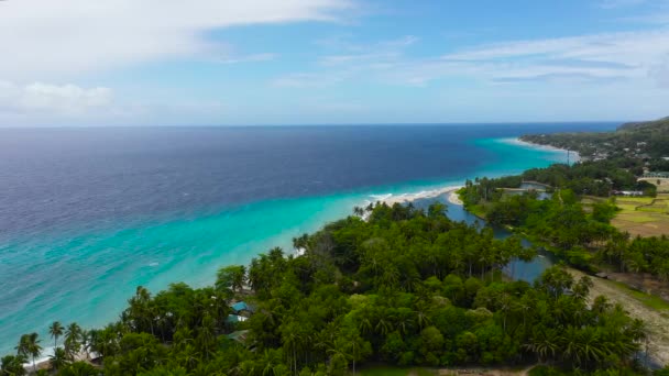 Hermosa playa y mar turquesa. Bohol, Filipinas. — Vídeos de Stock