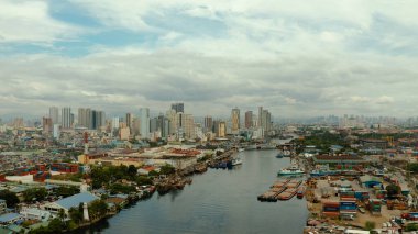 Manila, Filipinler 'in başkenti, hava manzaralı..