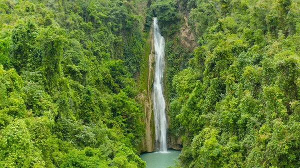 Beautiful tropical waterfall Philippines, Cebu — Stock Photo, Image