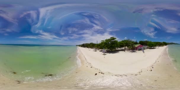 Krásná pláž a tyrkysové moře. Anda Bohol, Filipíny. 360-stupňové zobrazení. — Stock video