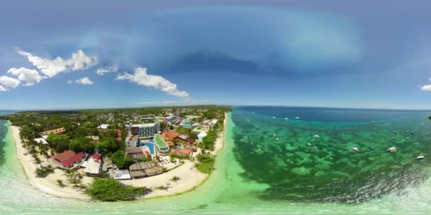 Homokos strand és trópusi tenger. Panglao sziget, Fülöp-szigetek. 360 panoráma VR. — Stock videók