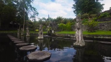 Bali 'deki Tirta Gangga. Hindu tapınağı.