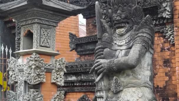 발리에 있는 힌두교 사원. — 비디오