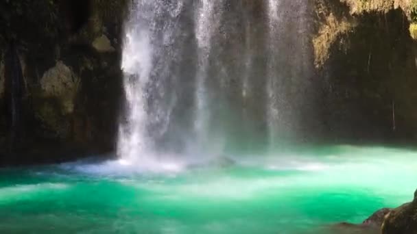 Beautiful tropical waterfall. Cebu, Philippines. — стоковое видео
