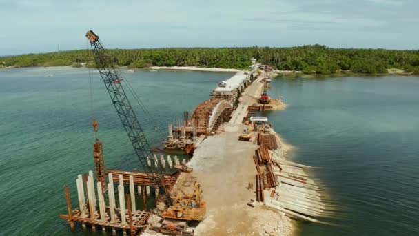 Міст будується на острові Сіаргао.. — стокове відео