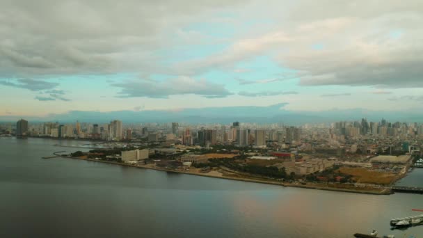 Manila şehri, Filipinlerin başkenti.. — Stok video