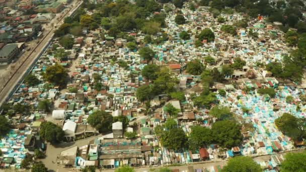 Vista aérea del cementerio de Manila Norte. — Vídeo de stock